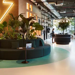 https://the-social-hub-barcelona-poble-nou.topbarcelonahotels.com